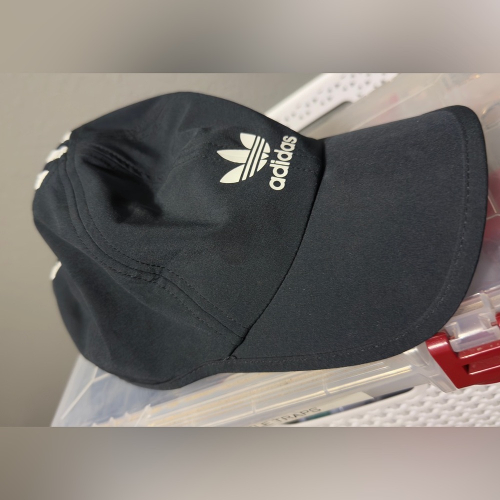 Adidas Classic Black Hat